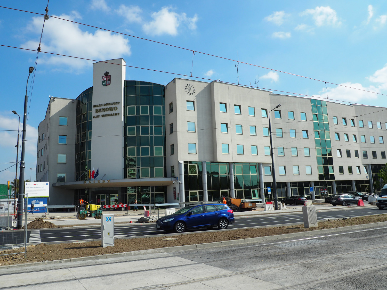 Zdjęcie architektury budynku Ratusz Bemowo